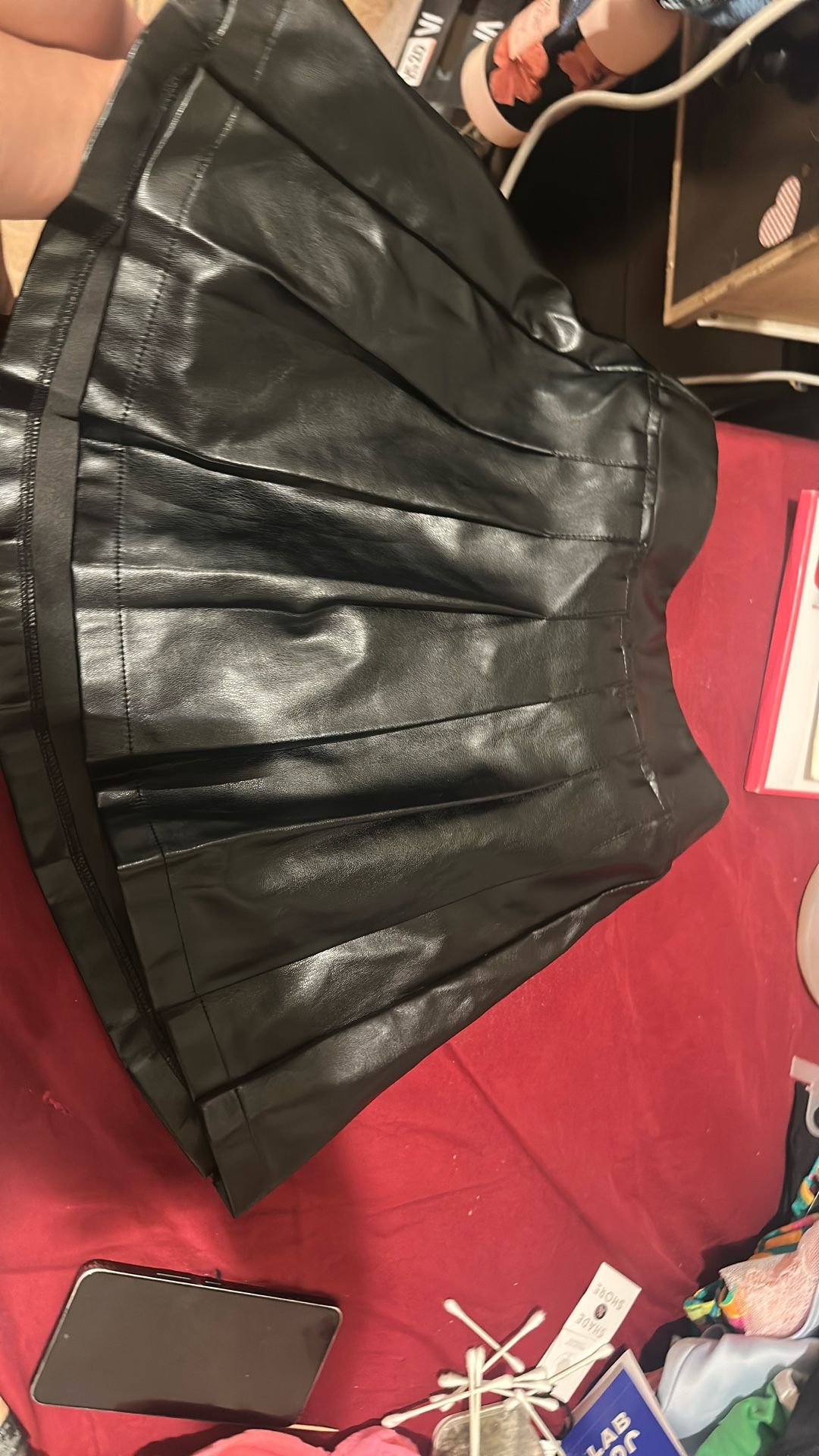 Very Cute Girls Pleated Faux Leather Size Small