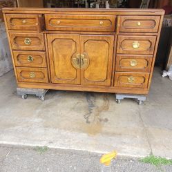 Vintage   Thomasville  Flip- Top  Server 