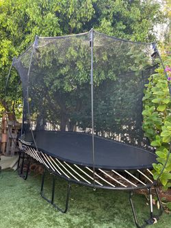 Springfree 13’x8’ Trampoline in Great Shape!