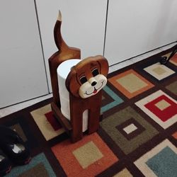 Adorable Wood Dog Hand Made Toilet Paper Holder, Located In Reedley 
