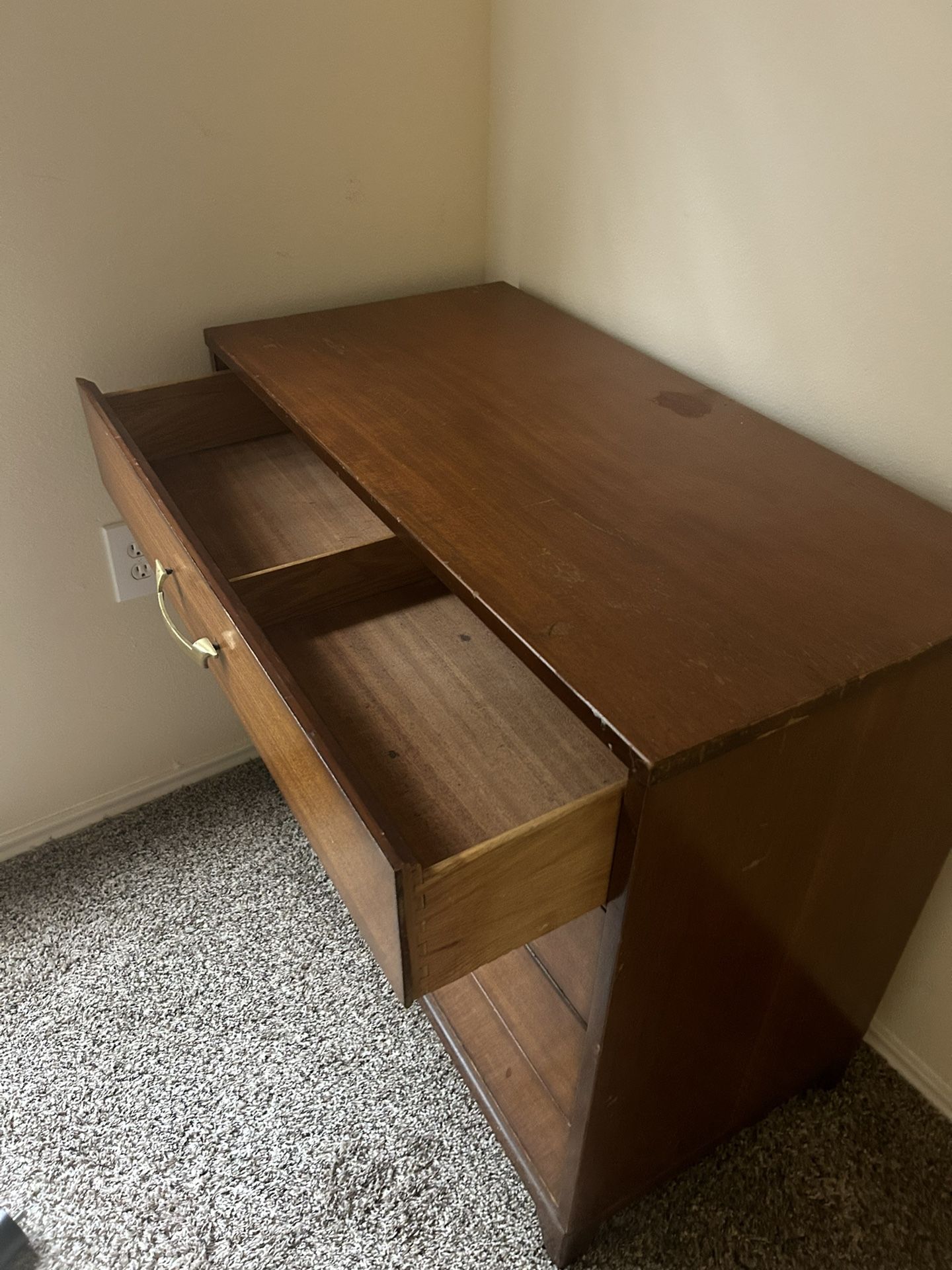 Two Dresser And One Breakfast Room Table+ 4 Chairs