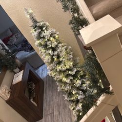 7.5 Pre Lit Slim Flocked Christmas Tree, 350 White Lights. Brand New In Original Box. 