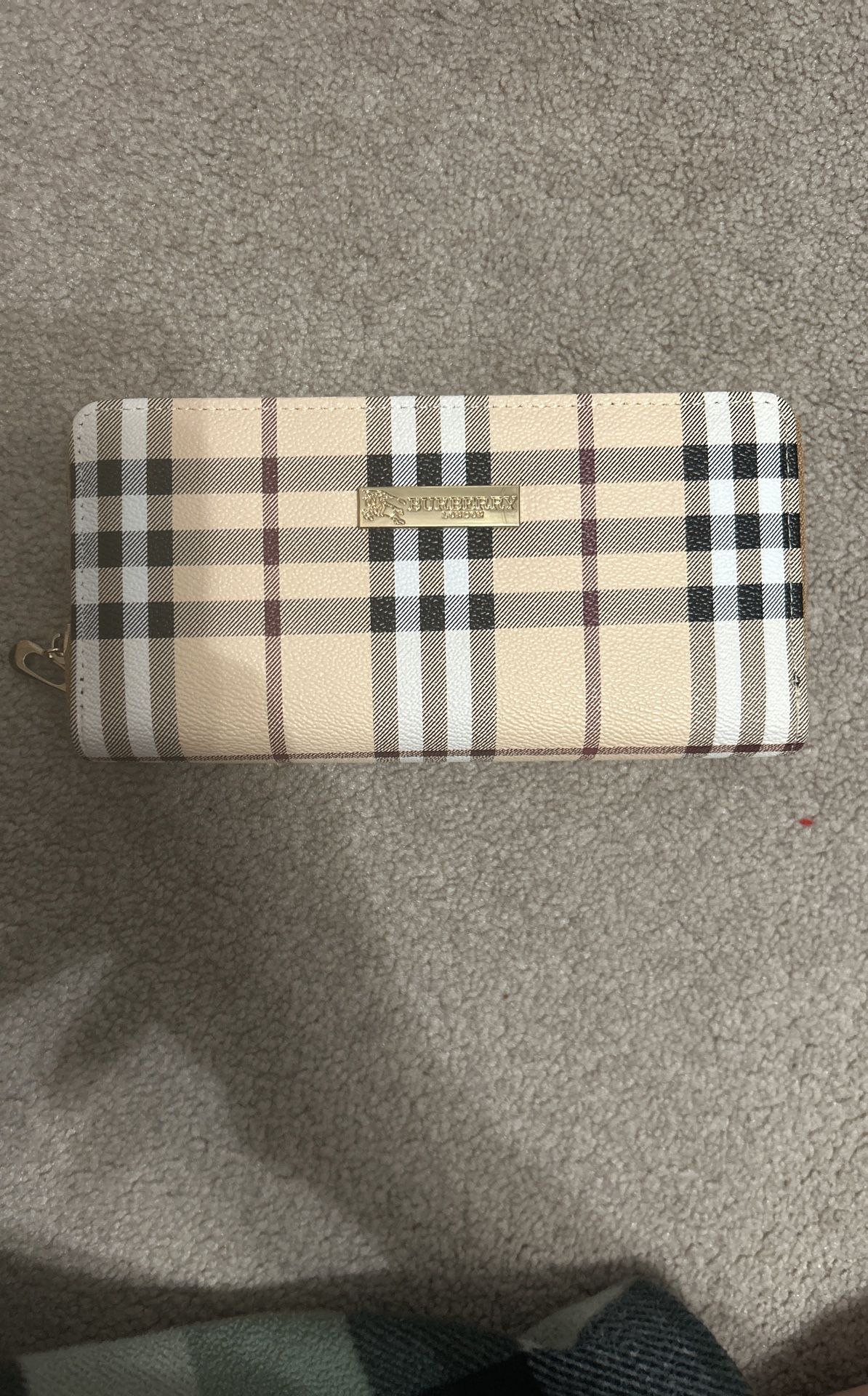 Brand New Women’s Beige Wallet