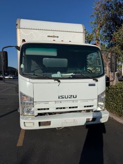 Isuzu Box Truck White Diesel