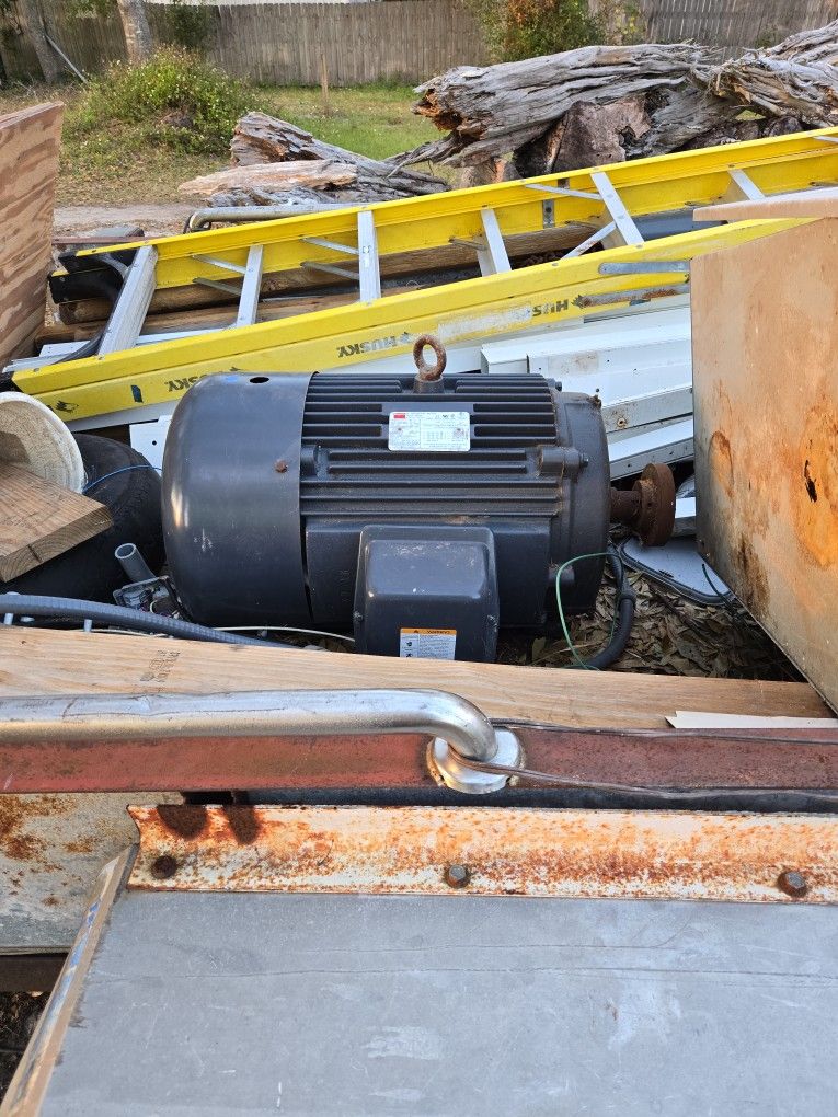 Peerless Pump And 3 Phase 40 Horse Power Moter