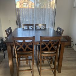 Expandable dining Table 
