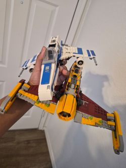 LEGO Star Wars New Republic E-Wing vs Shin Hati’s Starfighter