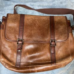 FOSSIL Leather Messenger Bag 