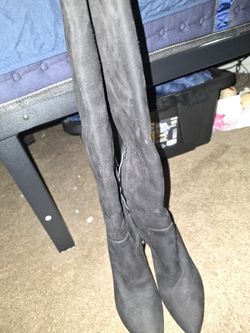 Knee High Boots Size 5
