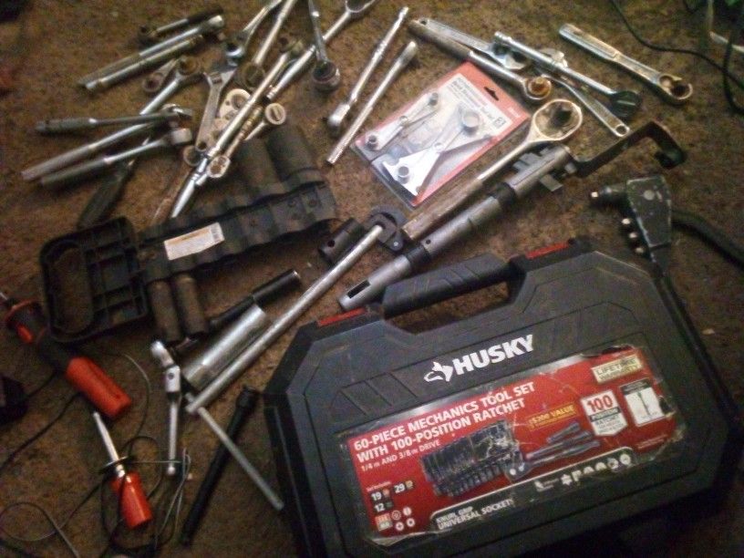 Huskys Mechanics Rachet Tool Set And Other Tools