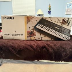 Yamaha Keyboard 