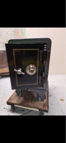 1860s Safe