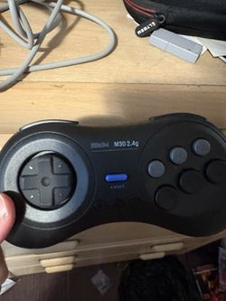 selling wireless sega controller 8bitdo