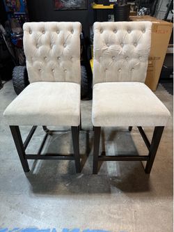 Bar stool
