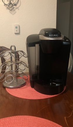 Kurieg with assorted cup holder