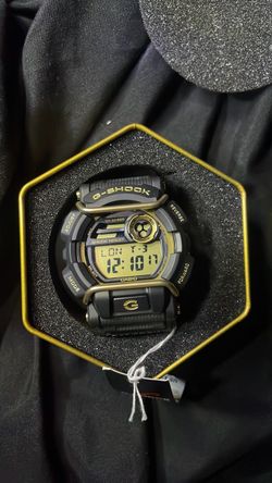 Casio G-Shock Digital Watch Black and Gold