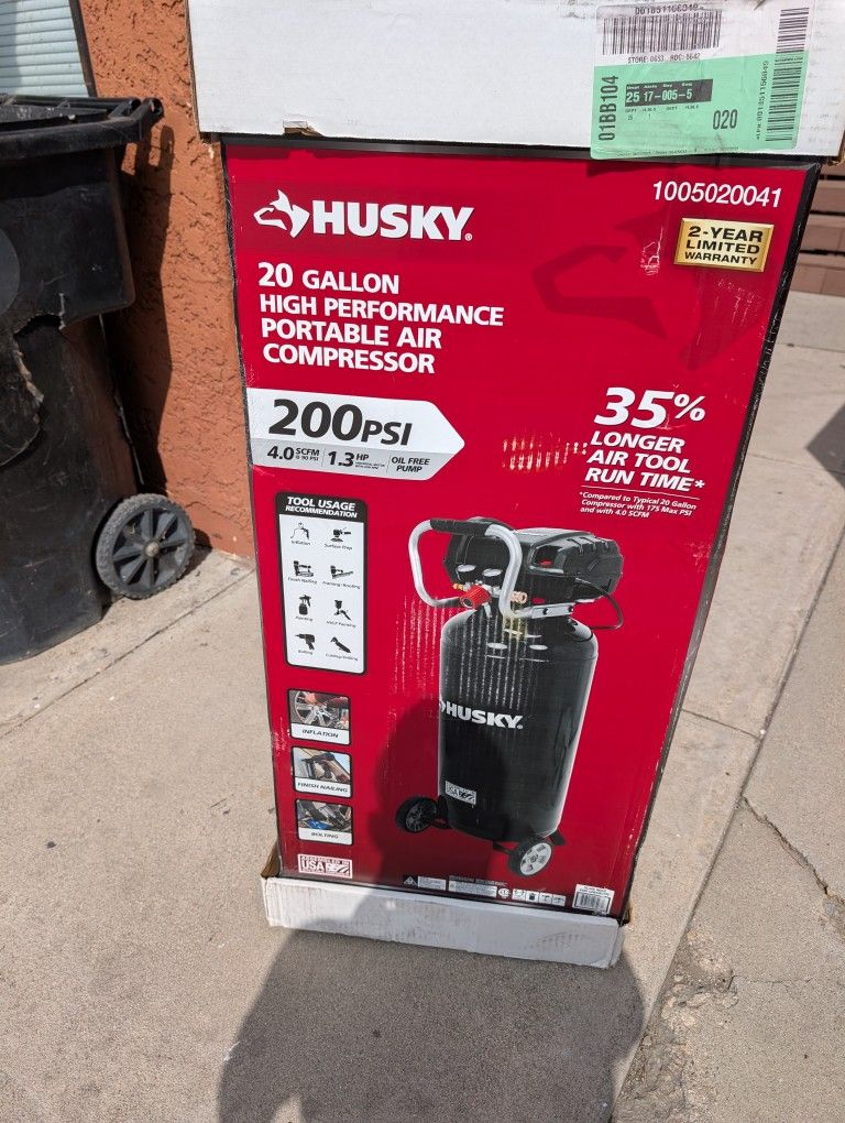 Husky Electric Vertical Air Compressor Oil Free Pump 20 Gallons 200 PSI 4.0 SCFM 120V box never open brand new