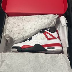 Jordan 4s