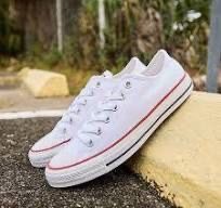 White Chuck Taylor’s sole 11 men’s only worn twice!!!