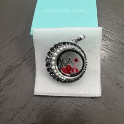 Brand NEW Valentine’s Origami Owl  lockets for S A L E!! 
