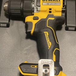 DEWALT ATOMIC 20-Volt MAX Brushless Cordless 1/2 in. Drill Driver 