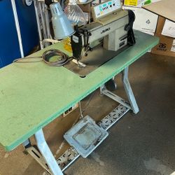 SEWING MACHINE JUKI