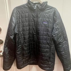 Men’s Patsgonia Jacket - Medium
