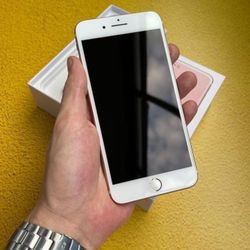 Apple IPhone 7 Plus 32gb UNLOCKED 