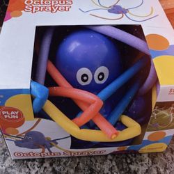 Octopus Sprayer Water Toy
