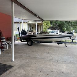 186 Triton Boat 