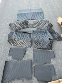 Car floor mat set