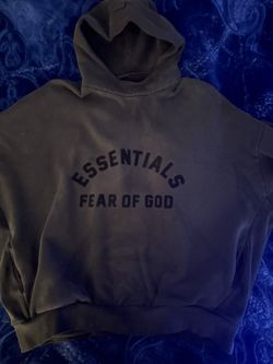 Men’s Essential Hoodie Size Large Runs Oversized