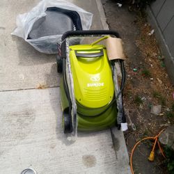 Lawnmower Sunjoe Brand
