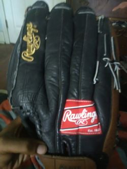 Rawlings baseball glove