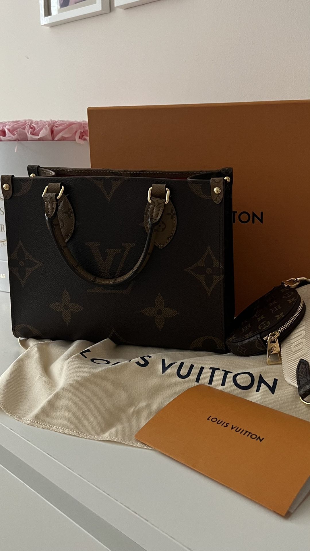 Louis Vuitton OnTheGo