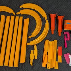 Vintage Hot Wheels Tracks and Accessories