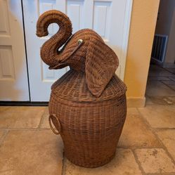Vtg Whimsical Elephant Basket "Mario Lopez Style" Great Decor