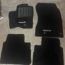 Floor Mats 2024 Nissan Rogue