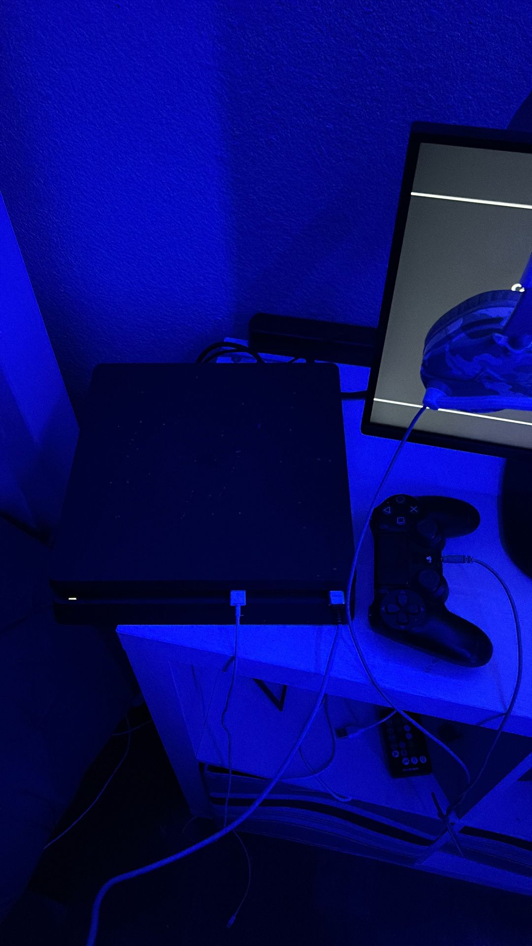 PS4 , regular monitor