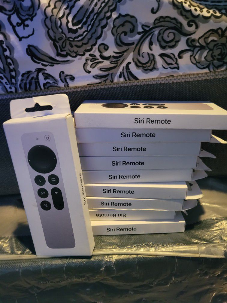 Apple TV Siri Remotes