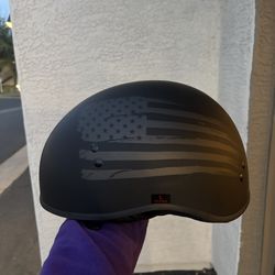 Half Shell Helmet W/Flag