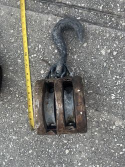 Vintage nautical block& tackle pulley