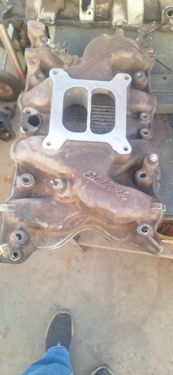 Ford 351C2v Aluminum Intake Manifold #2750 Edelbrock. See Pics Good Usrd Condition. 35th Ave And McDowell Phx