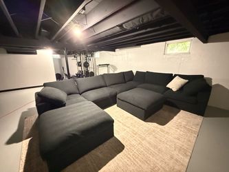 LIKE NEW WJS 8-Piece Modular Cloud Sectional + 2 Ottomans | Black