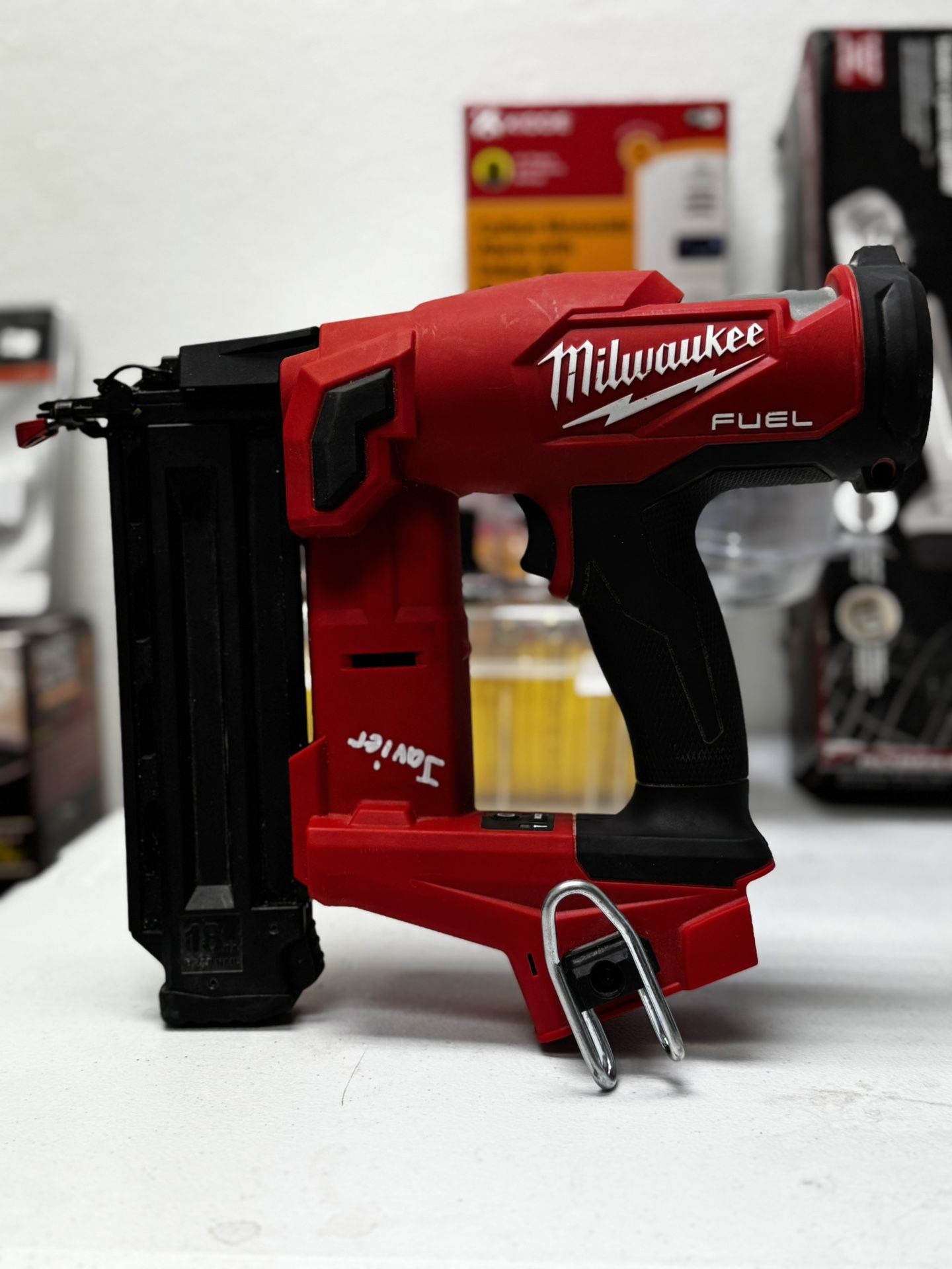 Milwaukee M18 FUEL 18-Volt Lithium-Ion Brushless Cordless Gen II 18-Gauge Brad Nailer (Tool-Only)