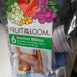 4  New Never Worn Size 6 M Underwear 