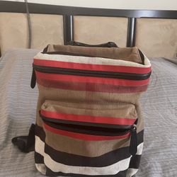 💯 % Authentic Burberry Bagpack