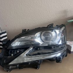 Lexus GS 350 Headlight