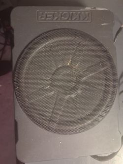 Kicker hideaway sub and amp combo