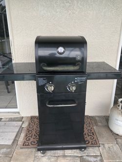 Makers Mark gas grill